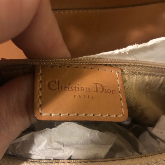 100% authentic Dior Street Chic - Picture 6 of 8